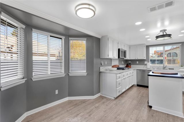 18570 Niagara, Victorville, CA 92395