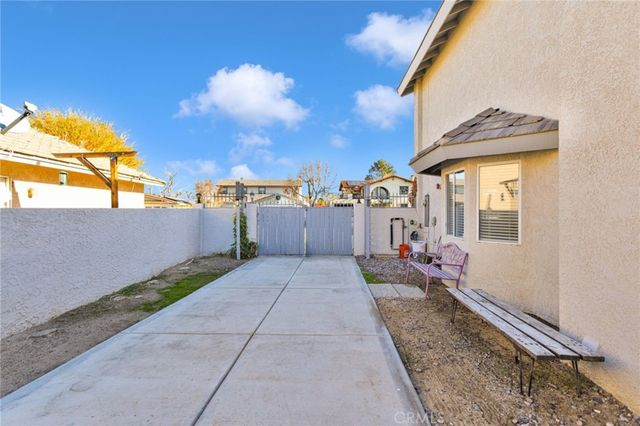18570 Niagara, Victorville, CA 92395