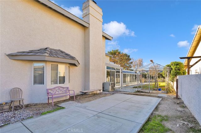 18570 Niagara, Victorville, CA 92395