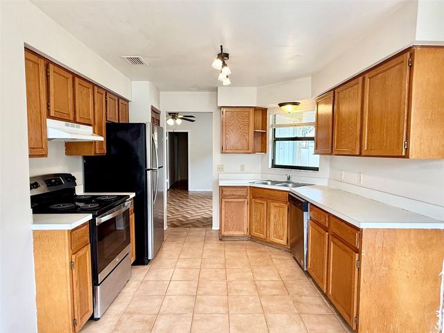 1215 CREEKBOTTOM CIRCLE, Orlando, FL 32825