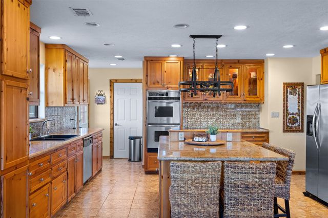 6622 County Road 360, Buffalo, TX 75831