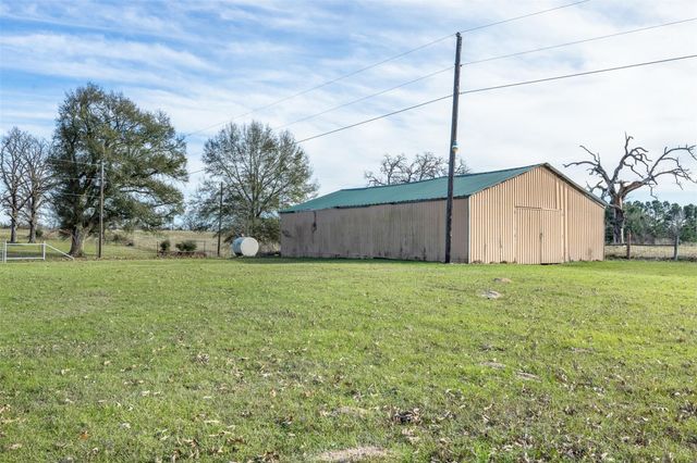 6622 County Road 360, Buffalo, TX 75831