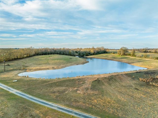 6622 County Road 360, Buffalo, TX 75831