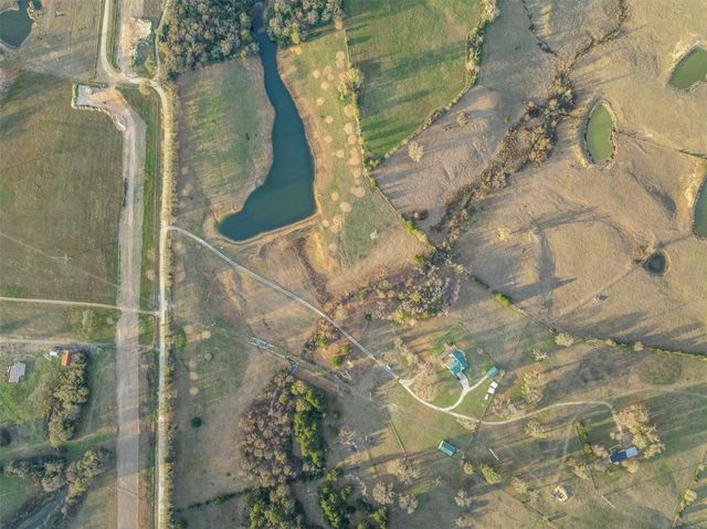 6622 County Road 360, Buffalo, TX 75831