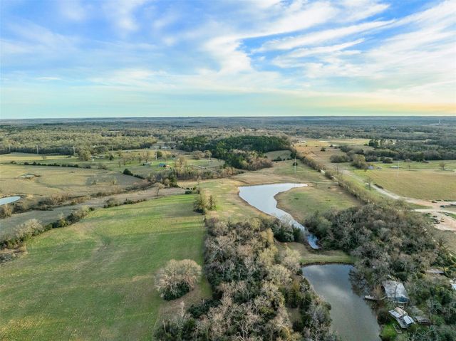 6622 County Road 360, Buffalo, TX 75831