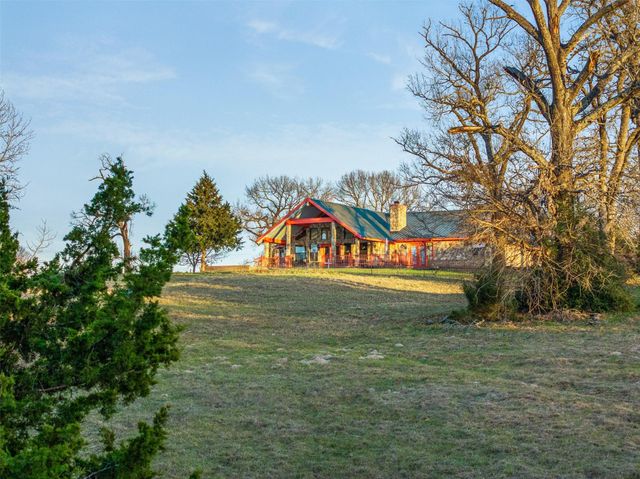6622 County Road 360, Buffalo, TX 75831