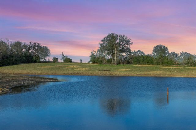 6622 County Road 360, Buffalo, TX 75831