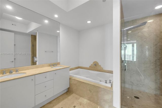 100 S Pointe Dr 1608, Miami Beach, FL 33139