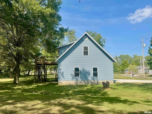 602 S 4TH Street, Dahlgren, IL 62828