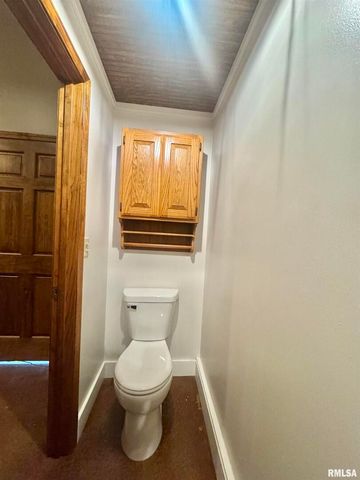 602 S 4TH Street, Dahlgren, IL 62828