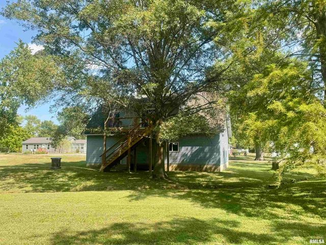 602 S 4TH Street, Dahlgren, IL 62828