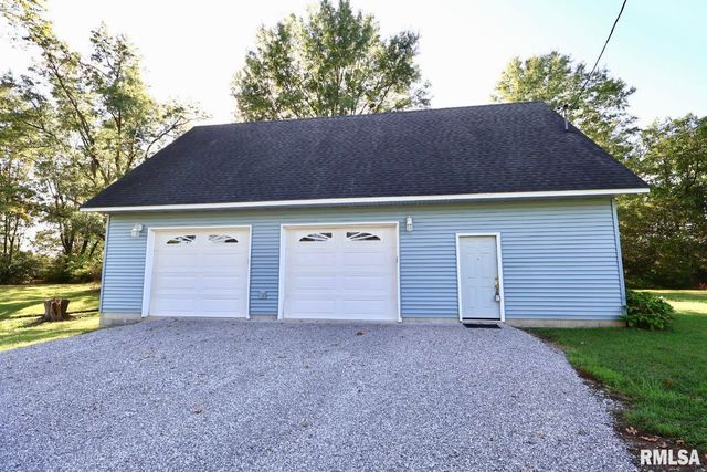 602 S 4TH Street, Dahlgren, IL 62828