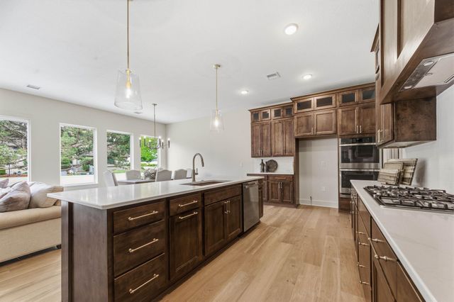 3 E Via Roma St, Wichita, KS 67230