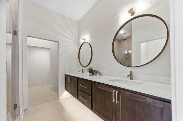 3 E Via Roma St, Wichita, KS 67230