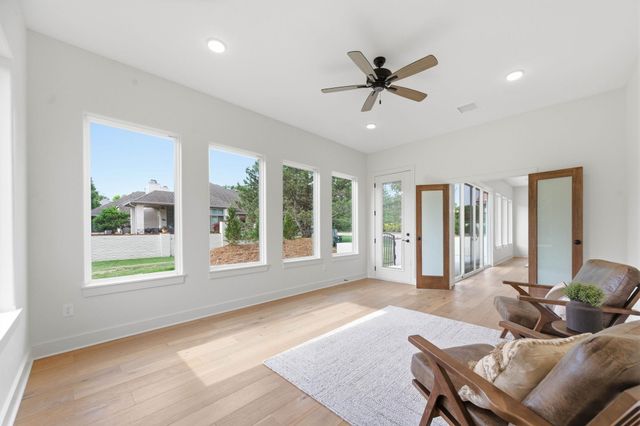 3 E Via Roma St, Wichita, KS 67230