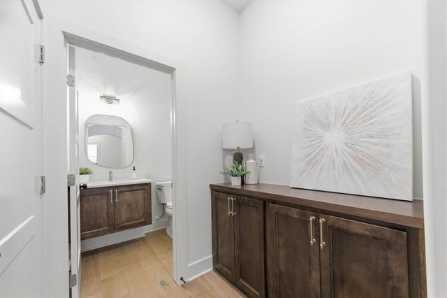 3 E Via Roma St, Wichita, KS 67230