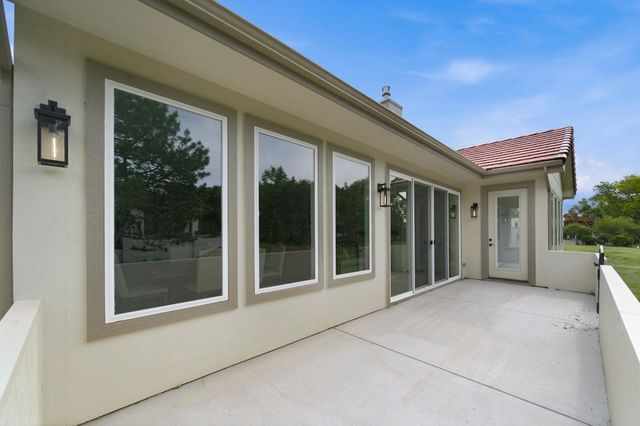 3 E Via Roma St, Wichita, KS 67230