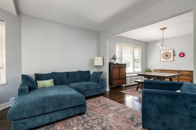 917 Wenonah Avenue 2, Oak Park, IL 60304