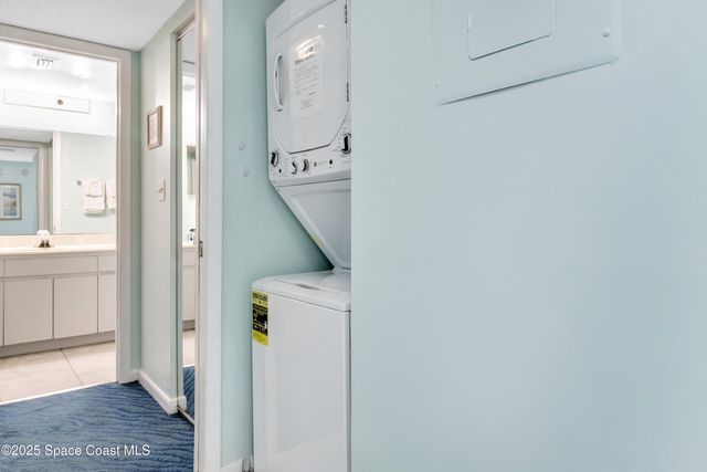 7400 Ridgewood Avenue 208, Cape Canaveral, FL 32920