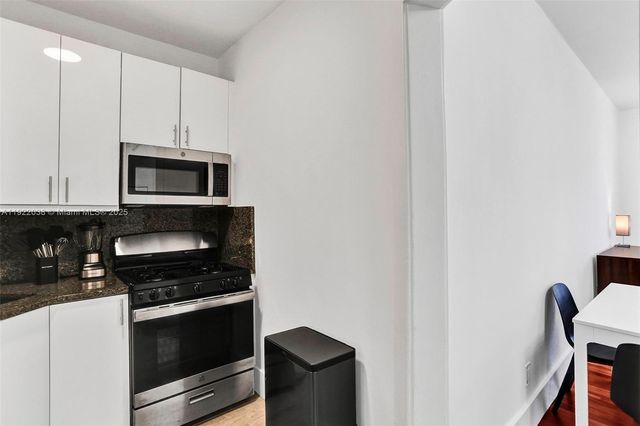 1656 Polk St 3, Hollywood, FL 33020