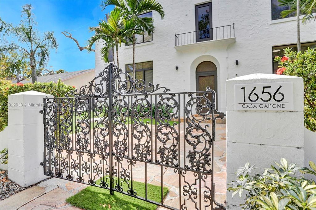 1656 Polk St 3, Hollywood, FL 33020