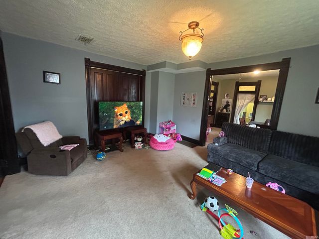 1107 Danville Avenue, Crawfordsville, IN 47933