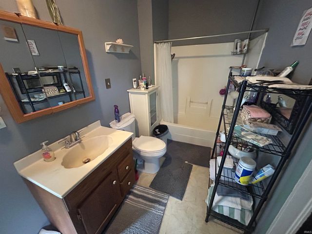 1107 Danville Avenue, Crawfordsville, IN 47933