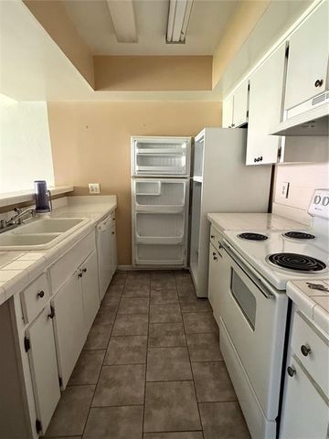 6090 PEREGRINE AVENUE C07, Orlando, FL 32819