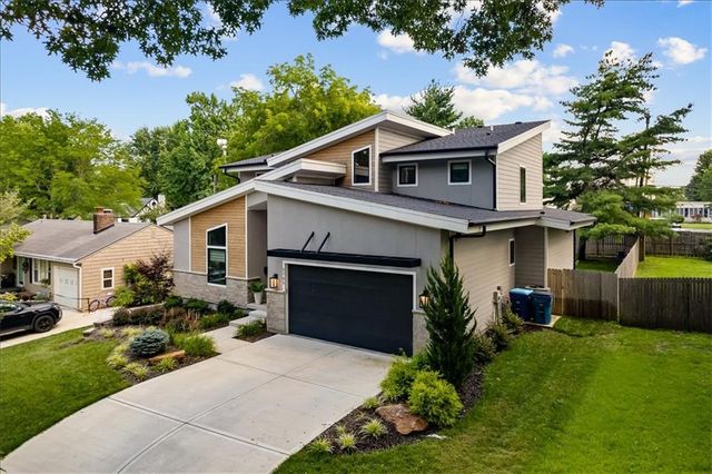 2705 W 74th Street, Prairie Village, KS 66208