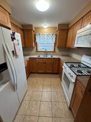 194 Mcgowan Street 1, Fall River, MA 02723