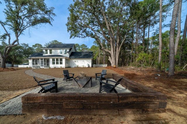 5209 Seewee Road, Awendaw, SC 29429