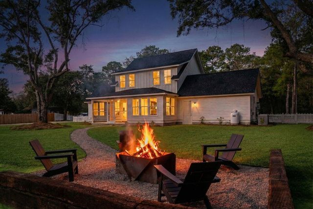 5209 Seewee Road, Awendaw, SC 29429