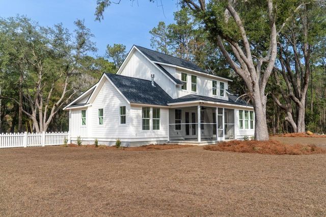 5209 Seewee Road, Awendaw, SC 29429