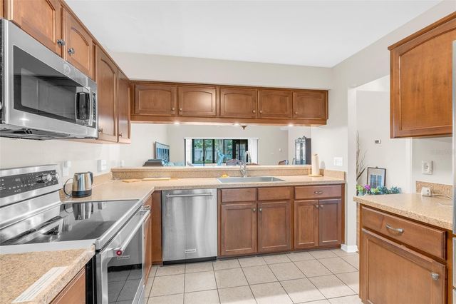 7516 CHAPELHILL DRIVE, Orlando, FL 32819