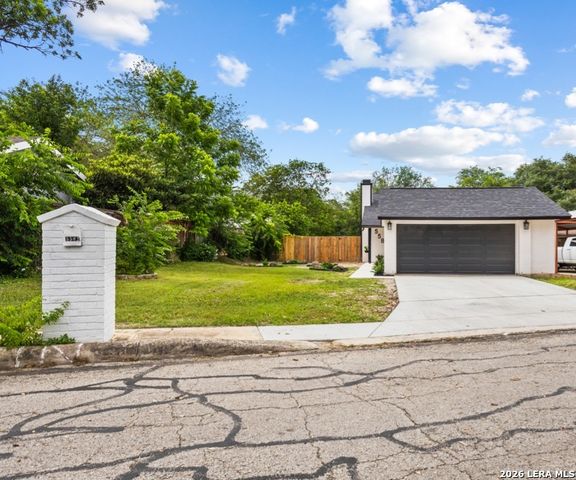 5582 Kissing Oak St., San Antonio, TX 78247