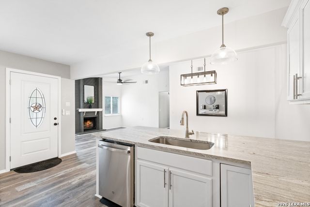 5582 Kissing Oak St., San Antonio, TX 78247