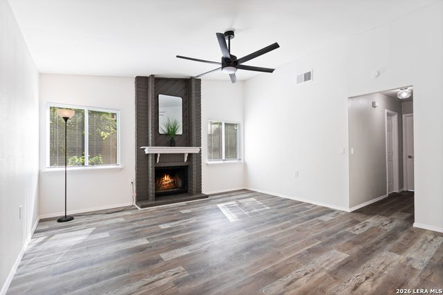 5582 Kissing Oak St., San Antonio, TX 78247