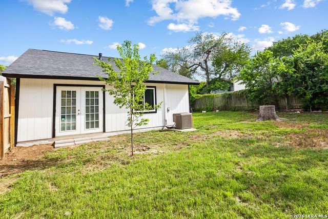 5582 Kissing Oak St., San Antonio, TX 78247