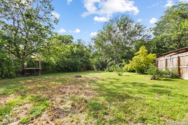 5582 Kissing Oak St., San Antonio, TX 78247