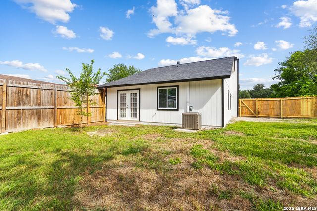 5582 Kissing Oak St., San Antonio, TX 78247