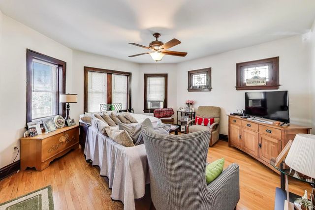 1008 Lathrop Avenue, Forest Park, IL 60130