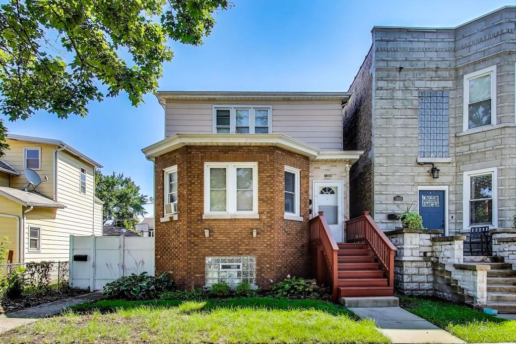 1008 Lathrop Avenue, Forest Park, IL 60130