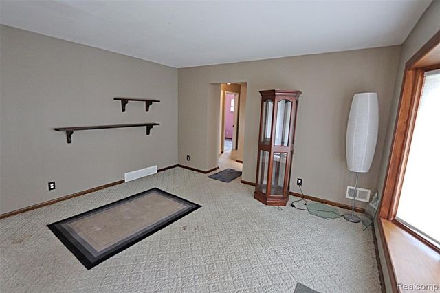 30261 Westfield Street, Livonia, MI 48150