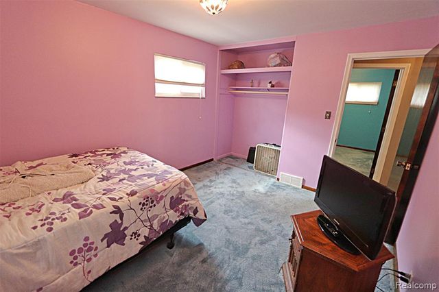 30261 Westfield Street, Livonia, MI 48150