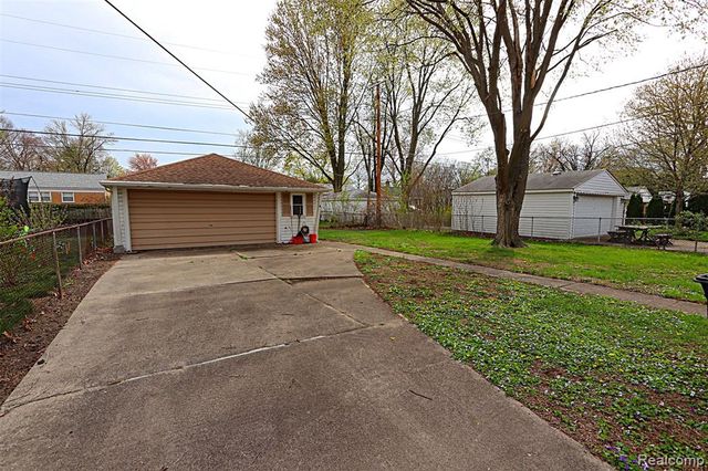 30261 Westfield Street, Livonia, MI 48150