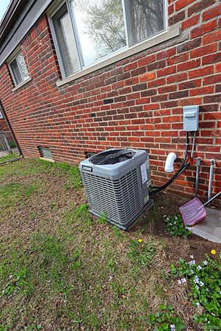 30261 Westfield Street, Livonia, MI 48150