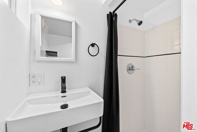 910 N Bushnell Avenue, Alhambra, CA 91801