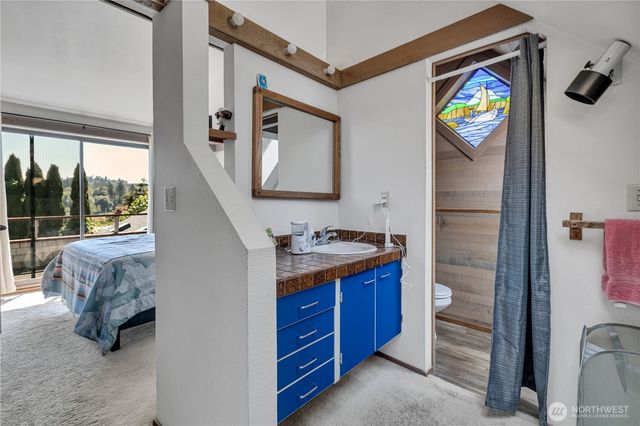 9106 Peacock Hill Avenue, Gig Harbor, WA 98332
