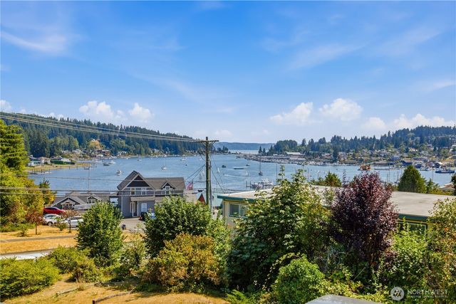 9106 Peacock Hill Avenue, Gig Harbor, WA 98332