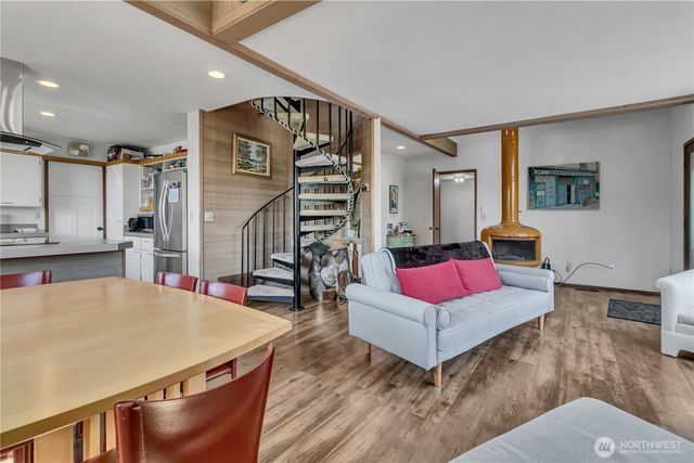 9106 Peacock Hill Avenue, Gig Harbor, WA 98332